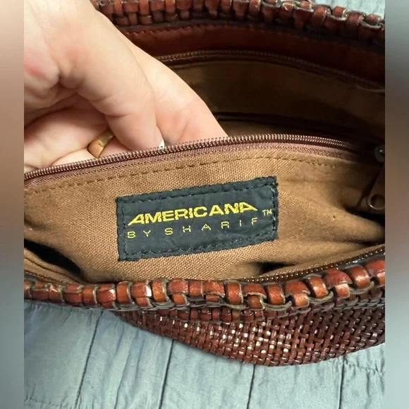 Americana by Sharif — Woven Leather Crossbody Bag - Picture 6 of 8